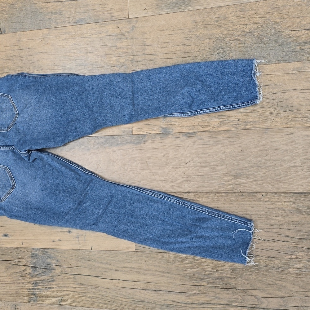 HOLLISTER | Curvy Mid-Rise Super Skinny | Denim Distressed Jeans | Size 9R (W29) - Picture 8 of 12